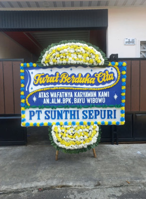 Papan Bunga Duka di Kolongan Satu